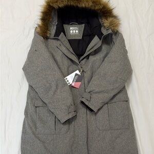 NWT Gray Women’s Mountain Warehouse Size UK 20